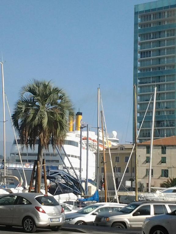 Appartamento Piazzetta La Maddalena Savona Quarto foto